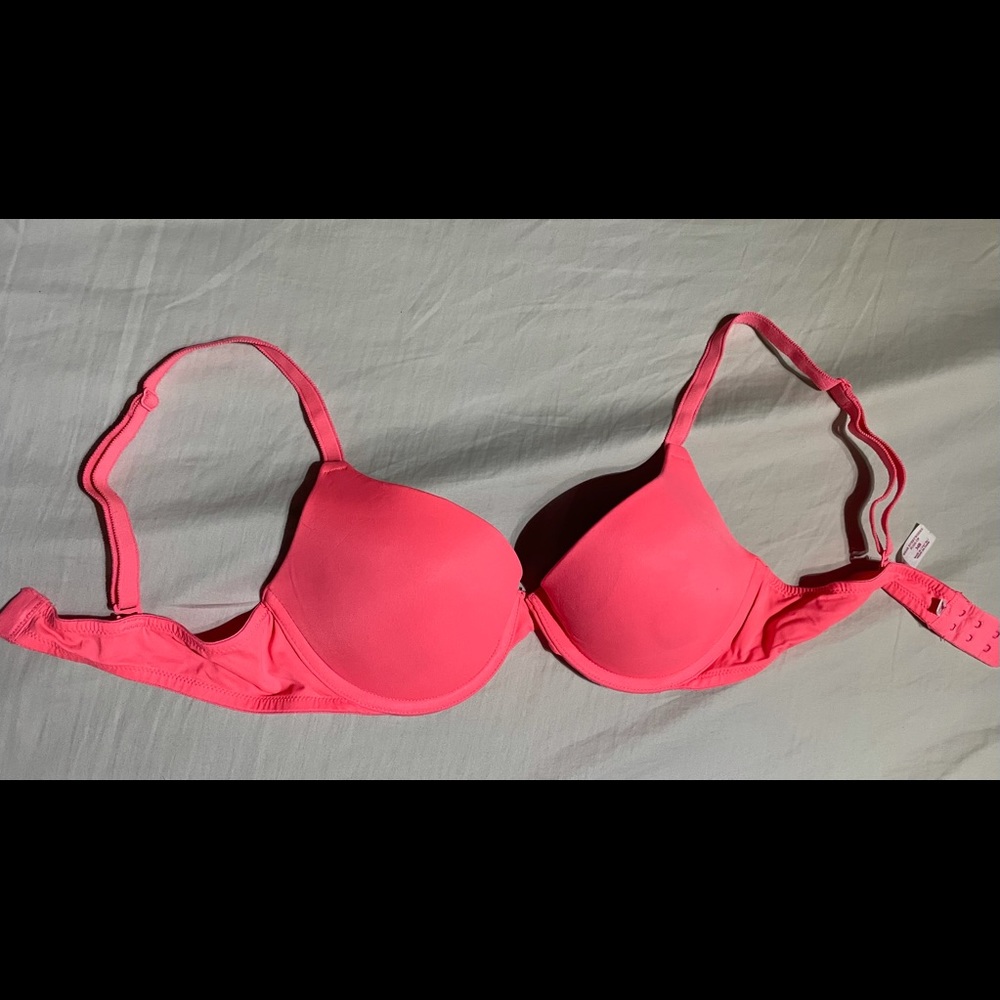 ⭐️ 5 for $25 ⭐️ VS Pink Bra 💕